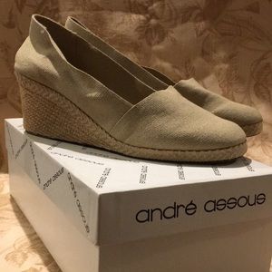 André Assous beige espadrille wedges 6.5